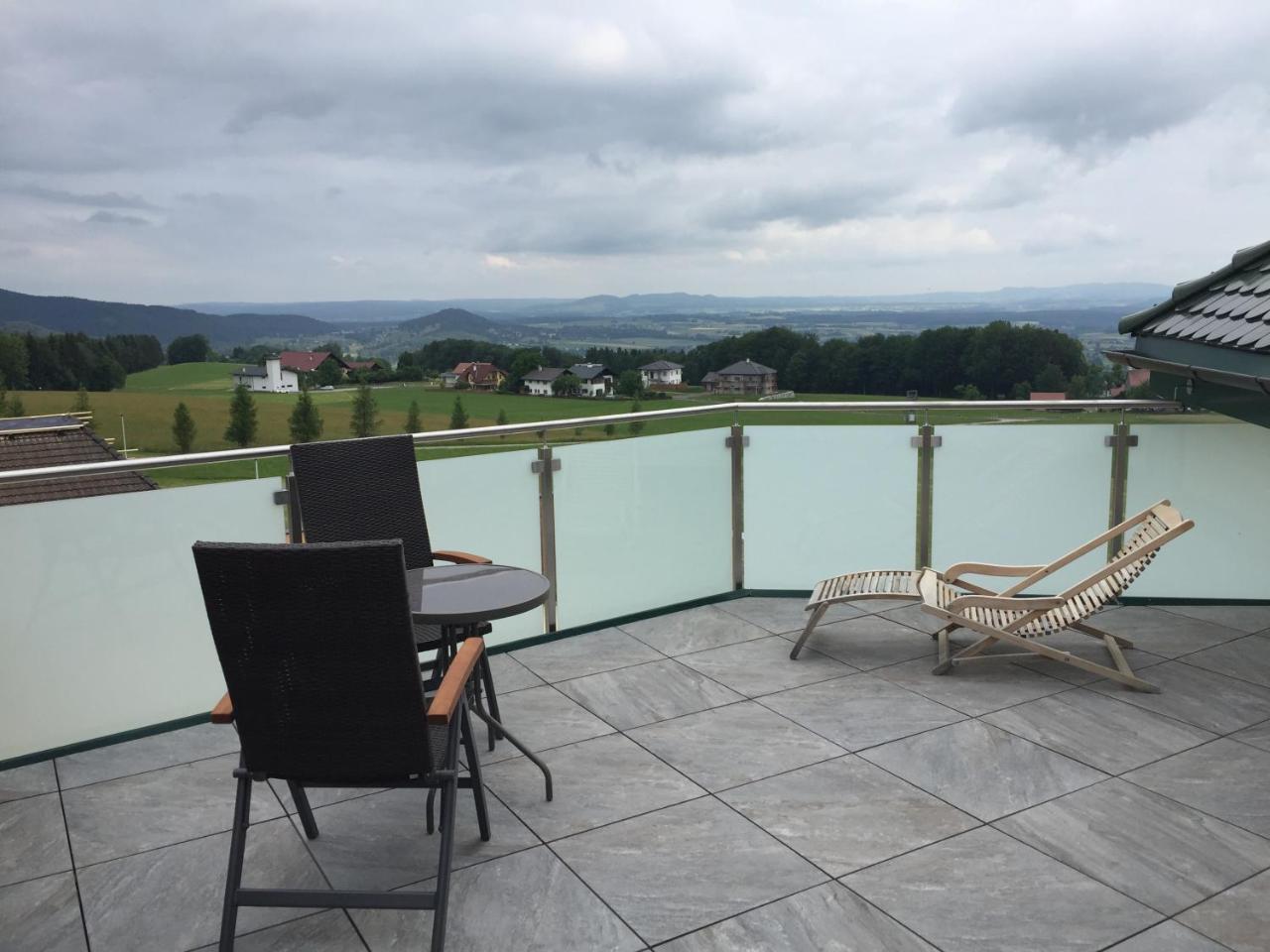 Hotel Irmgard Strass im Attergau Eksteriør bilde